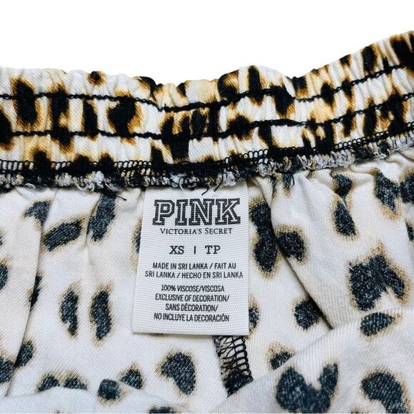 10/$25🦋 VS PINK Black & Tan Leopard Print Tasseled Shorts - Size XS - Picture 5 of 11